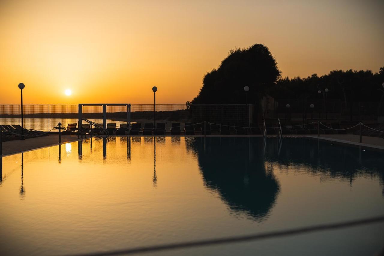 Apulia Hotel Taranto Ara Solis Lido Azzurro エクステリア 写真