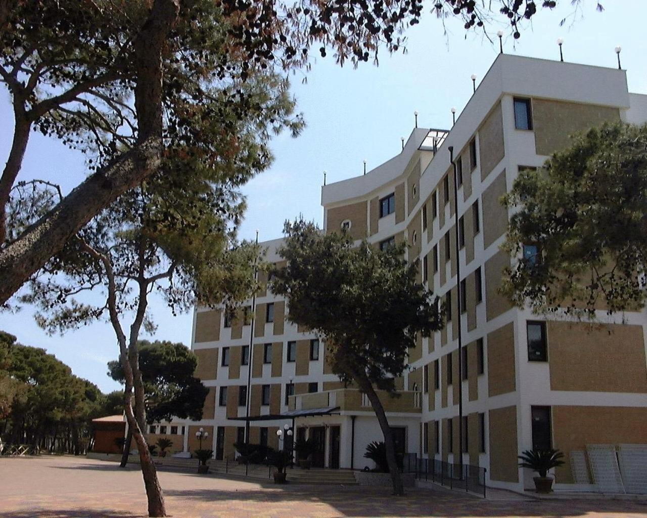 Apulia Hotel Taranto Ara Solis Lido Azzurro エクステリア 写真