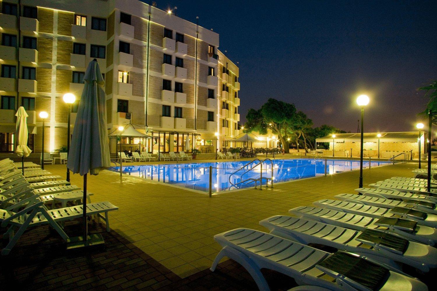 Apulia Hotel Taranto Ara Solis Lido Azzurro エクステリア 写真